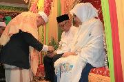 Gubernur Aceh tiba dari tanah suci