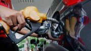 Persediaan premium dan solar bersubsidi tinggal 40-42%