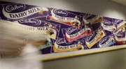 Dua cokelat Cadbury Dairy Milk tak bersertifikasi halal dan ilegal