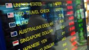 Pelemahan rupiah hantui perekonomian RI